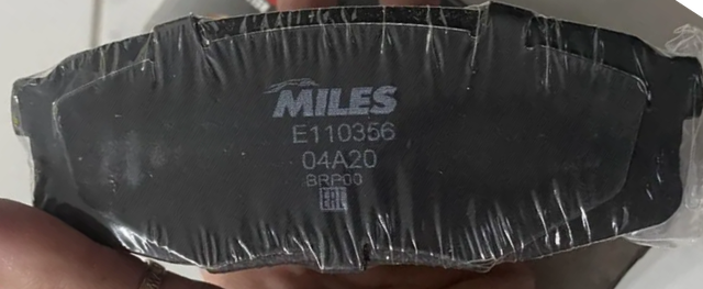 Тормозные колодки Miles (Semi-Metallic). Артикул E110356