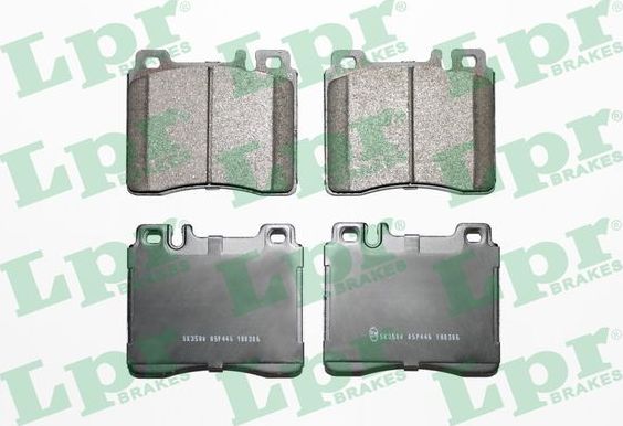 Тормозные колодки LPR передние для Mercedes-Benz W124, A124 1992-1993. Артикул 05P446