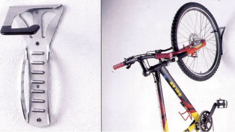 Крюк Peruzzo Roda настенный (за колесо). Артикул NPE00342