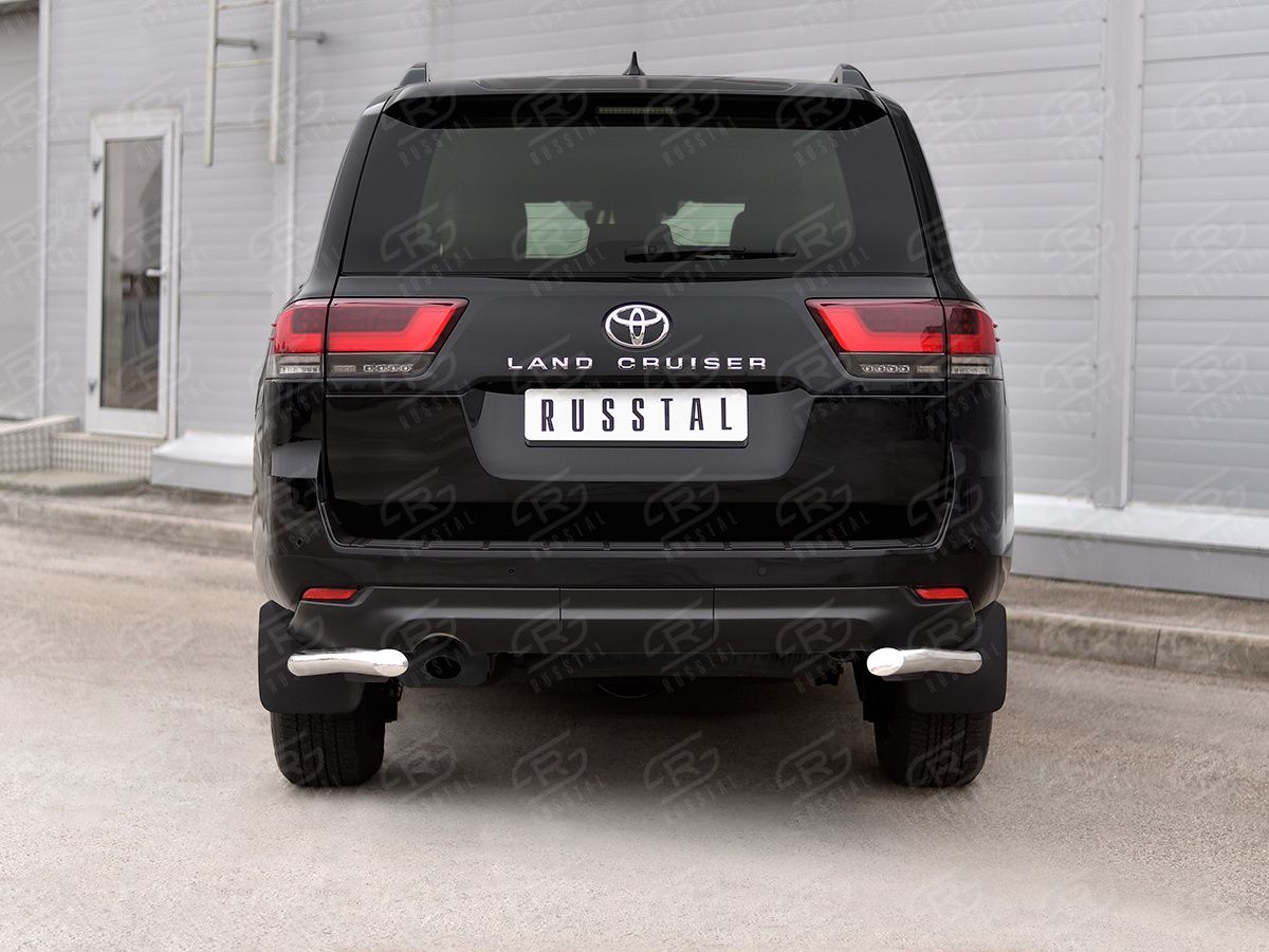 Защита RusStal заднего бампера уголки d63 секции для Toyota Land Cruiser 300 2021-2026. Артикул TLCZ-003792