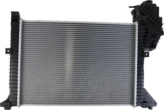 Радиатор охлаждения двигателя Zentparts для Mercedes-Benz Sprinter 904 1995-2006. Артикул Z20751
