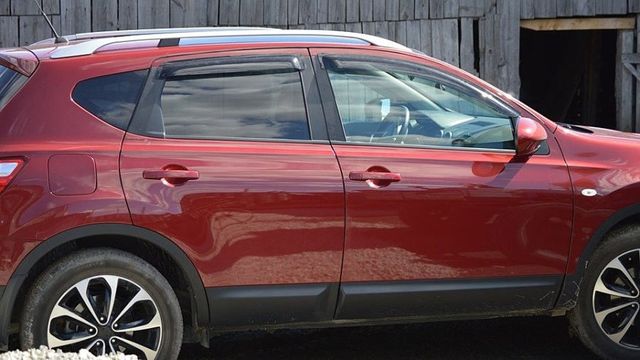 Дефлекторы SIM для окон Nissan Qashqai +2 2008-2026. Артикул SNIQAS0832