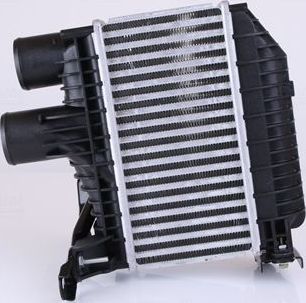 Интеркулер Nissens. Артикул 96758