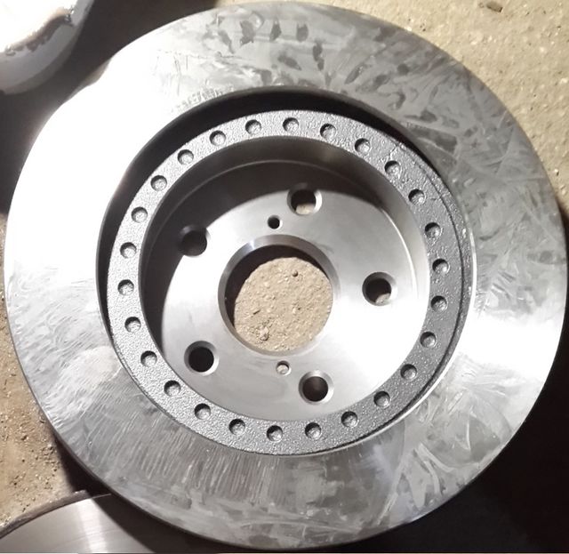 Тормозной диск Bosch передний для Toyota RAV4 I (XA10) 1994-2000. Артикул 0 986 478 490