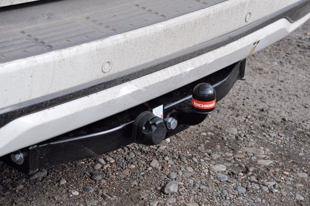 Фаркоп Oris (ранее Bosal) для Toyota Land Cruiser 200 (вкл. Executive и Excalibur) 2007-2021. Фланцевое крепление. Артикул 3017-F