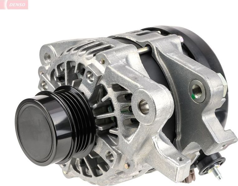 Генератор Denso. Артикул DAN1100