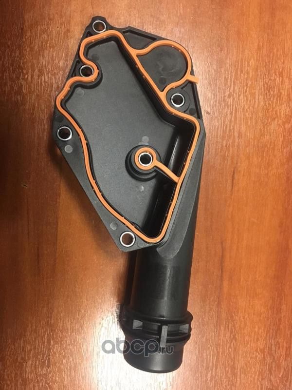 Крышка со штуцером VAG. Артикул 06E121168B