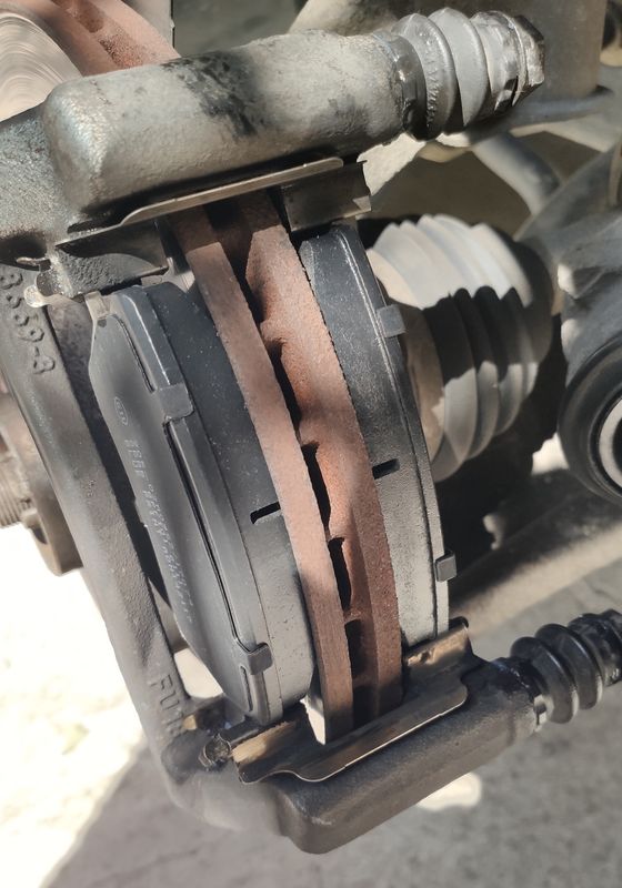 Тормозные колодки Blue Print передние для Renault Megane IV 2015-2026. Артикул ADN142117