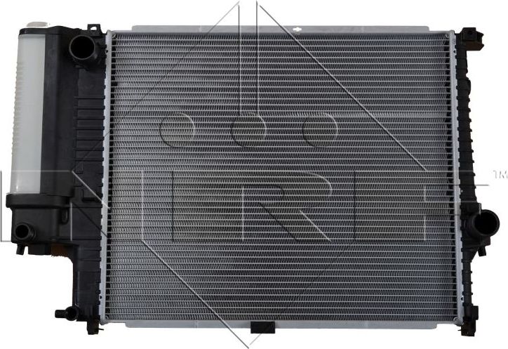 Радиатор охлаждения двигателя NRF EASY FIT для BMW 5 III (E34) 1987-1996. Артикул 53852