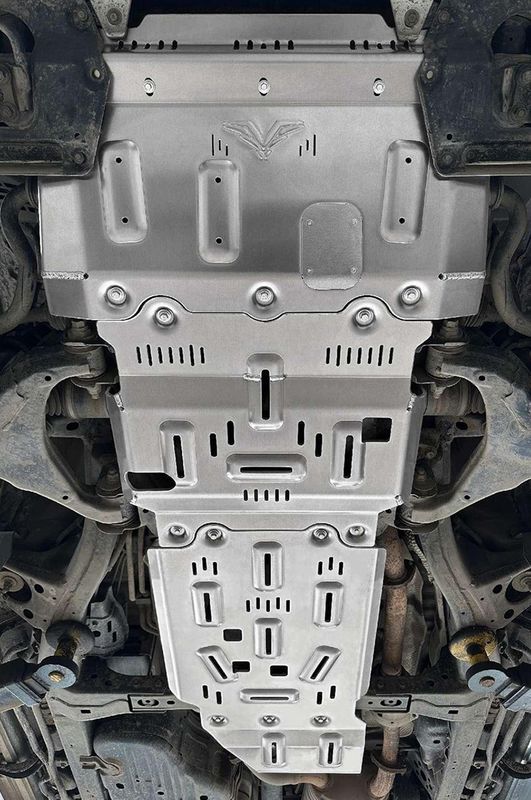 Защита алюминевая Falcon для радиатора, картера, РК, КПП Toyota Land Cruiser Prado 200 2007-2021. Артикул 8119382084