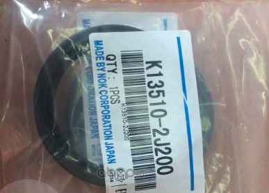 Сальник коленвала RH (NOK). Артикул K135102J200