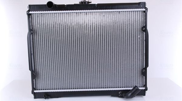 Радиатор охлаждения двигателя Nissens для Mitsubishi L200 II 1986-1996. Артикул 68156