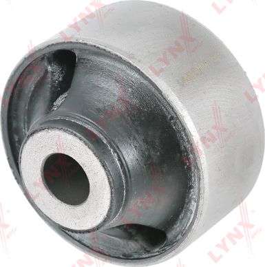 Сайлентблок переднего рычага подвески LYNXauto. Артикул C9944