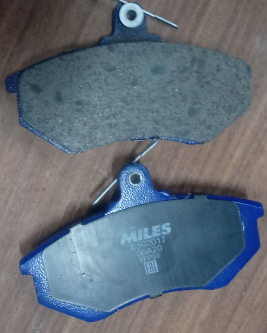 Тормозные колодки Miles (Керамика) передние для Audi 90 II (B3) 1987-1991. Артикул E500017