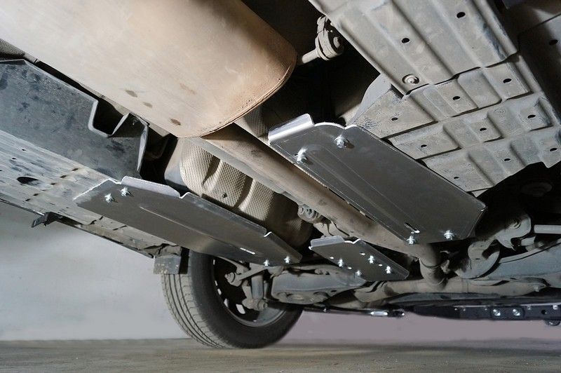 Защита алюминиевая ТСС (4 мм) для бака GAC GS8 2021-2023. Артикул ZKTCC00556