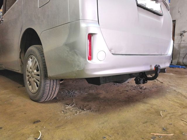 Фаркоп Halty для Toyota Noah гибрид III 2014-2026. Артикул TVox14 (H.T78.A)