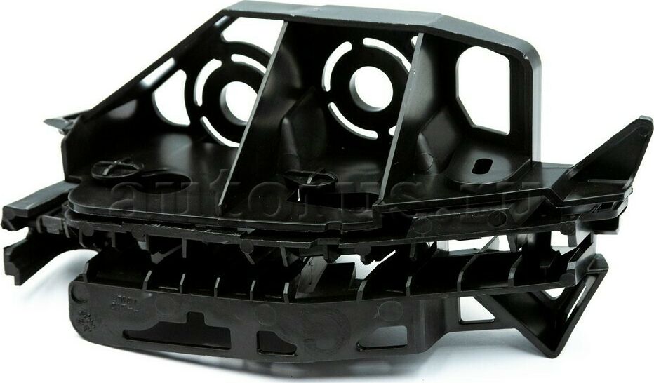 Кронштейн бампера PSA. Артикул 7119LR