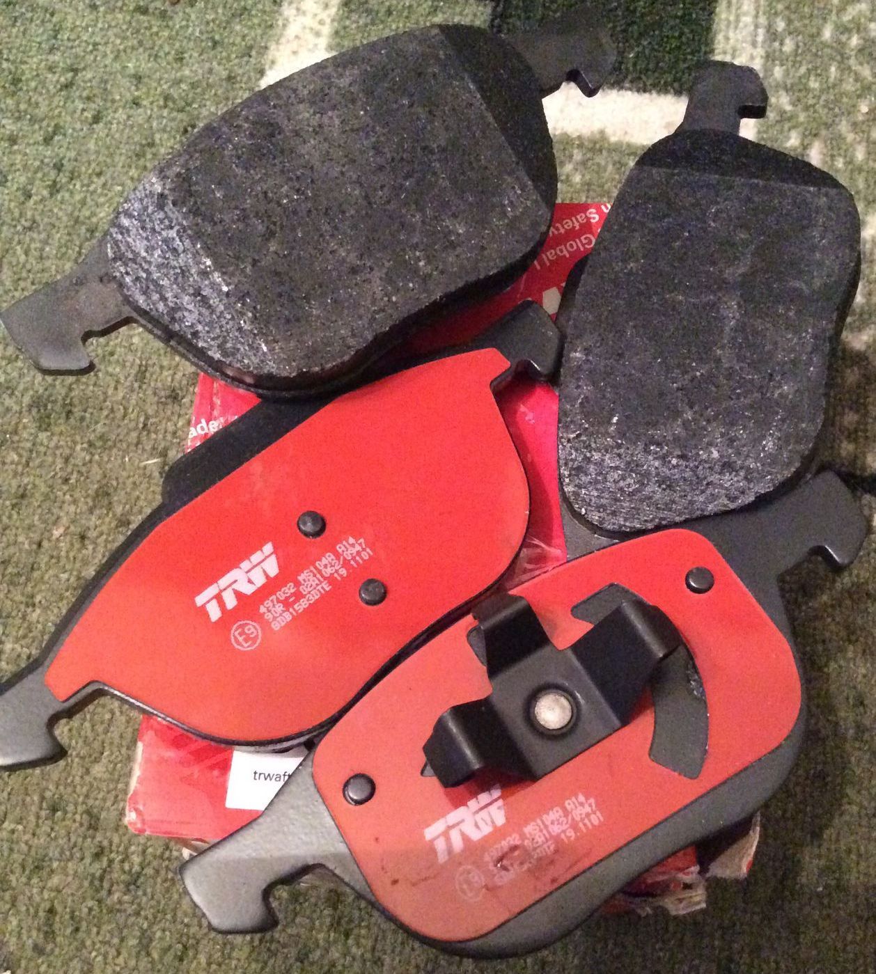 Тормозные колодки TRW DTEC COTEC. Артикул GDB1583DTE