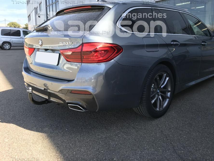 Фаркоп Aragon для BMW 5 G30/G31 2016-2026, Быстросъемный крюк. Артикул E0801EV