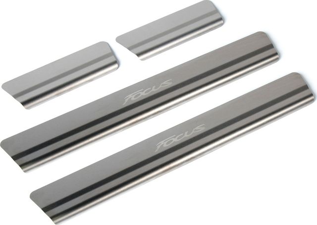 Накладки Rival на пороги (с надписью) для Ford Focus III рестайлинг хэтчбек 2014-2019. Артикул NP.1801.3