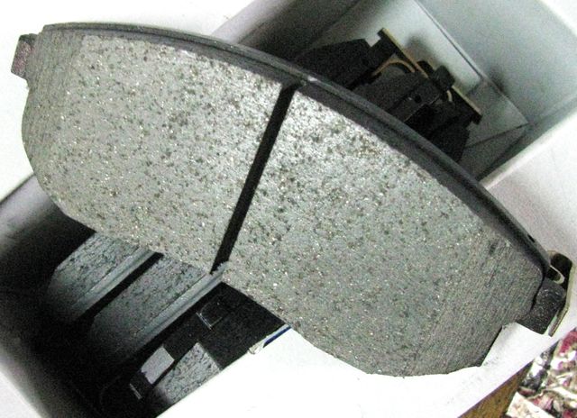 Тормозные колодки Nisshinbo. Артикул NP2004