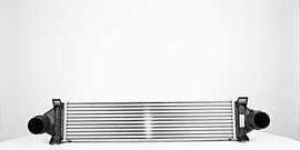 Интеркулер BSG для Land Rover Freelander II 2006-2014. Артикул BSG 15-535-013