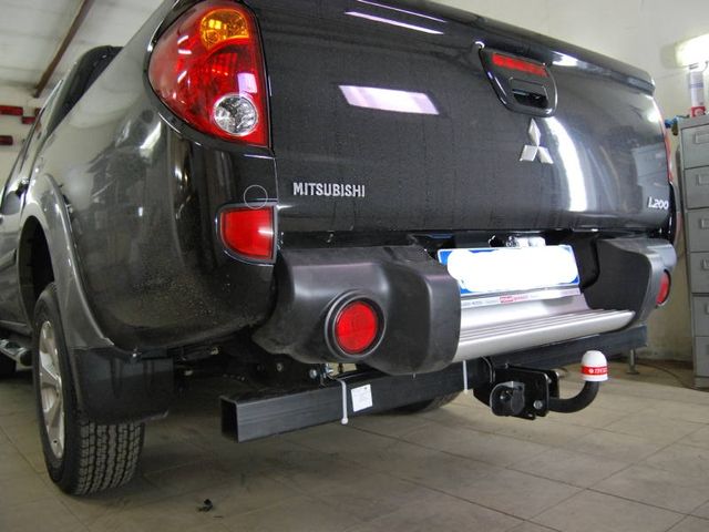 Фаркоп Трейлер для Mitsubishi L200 IV пикап удл. базой. 2014-2015. Артикул 7112