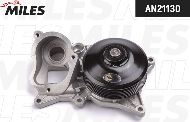 Помпа (водяной насос) Miles для BMW 6 III (F06/F13/F12) 2011-2018. Артикул AN21130