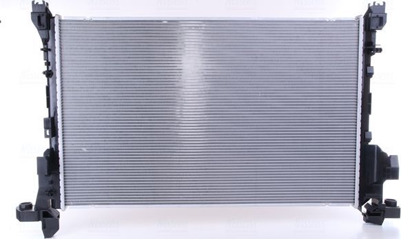 Радиатор охлаждения двигателя Nissens. Артикул 630792