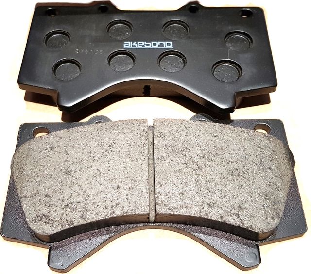 Тормозные колодки Akebono Standard передние для Lexus LX 570 2007-2026. Артикул AN-755WK