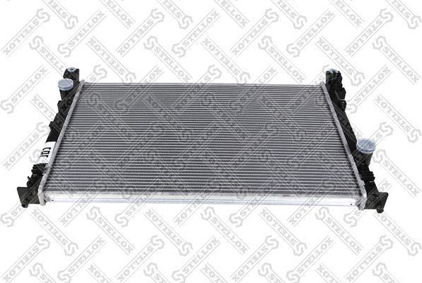 Радиатор охлаждения двигателя Stellox для Chrysler Pacifica CS 2003-2006. Артикул 10-26824-SX