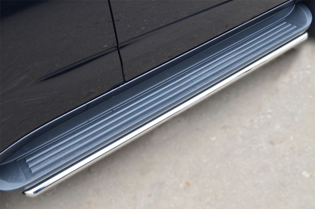 Защита штатного порога RusStal труба d42 для Chevrolet TrailBlazer II 2012-2016. Артикул CTRT-001509