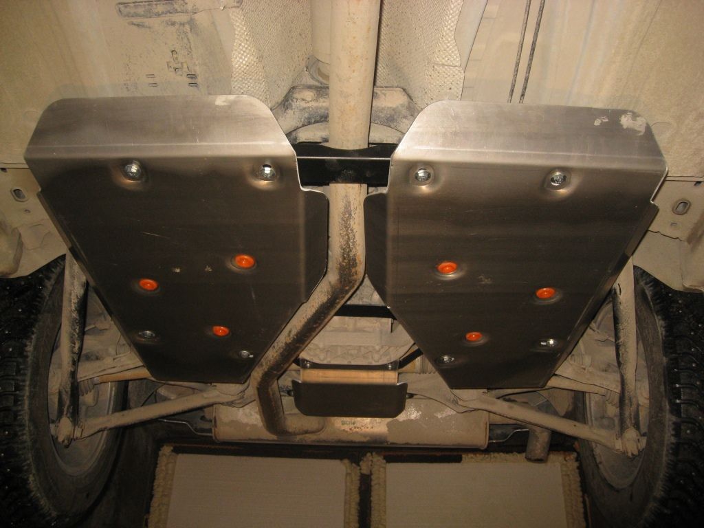 Защита алюминиевая Alfeco для топливного бака Land RoverFreelander II 2006-2014. Артикул ALF.38.12 AL4