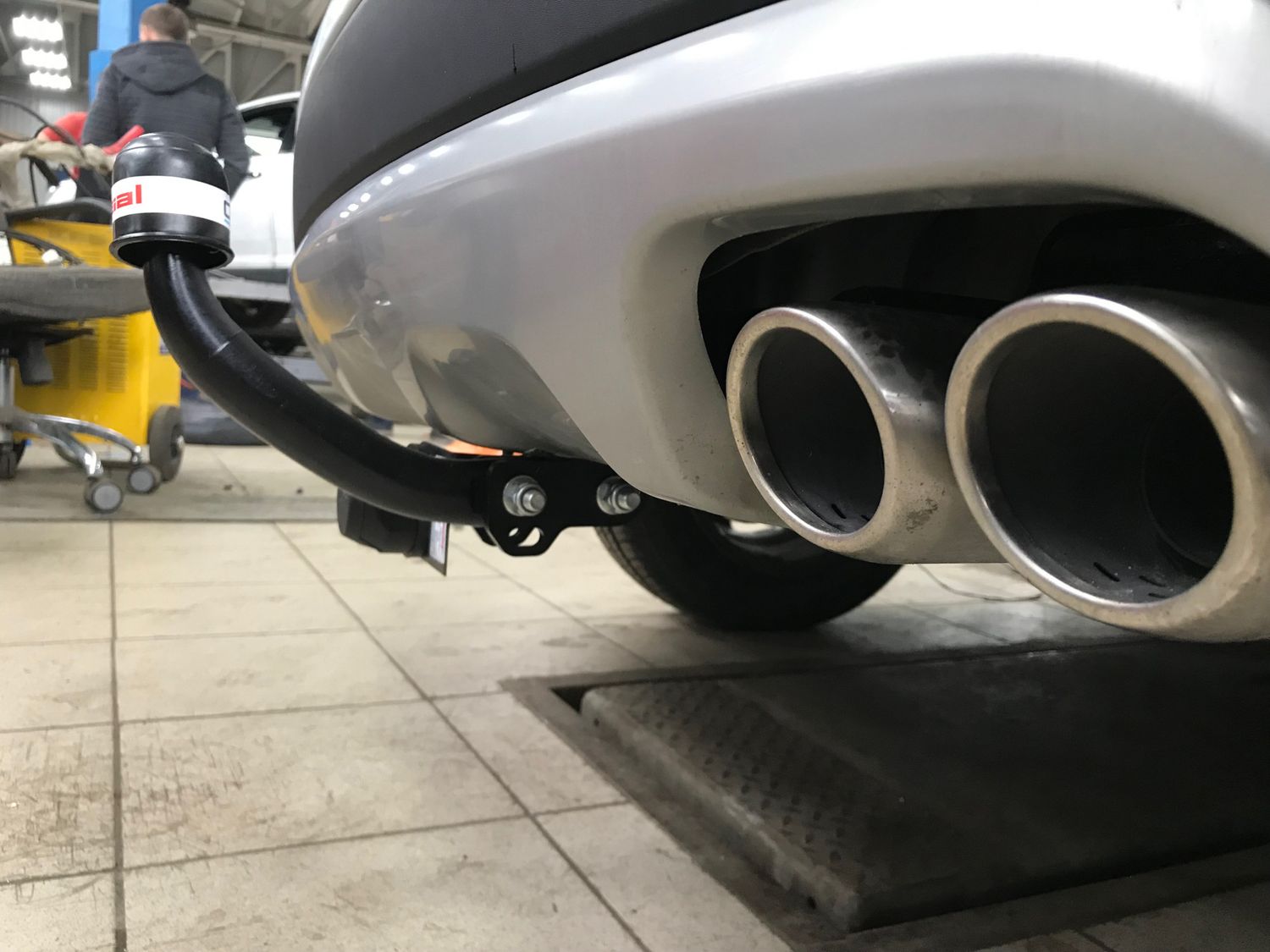 Фаркоп Oris (ранее Bosal) для Kia Rio IV X-line до рестайлинга 2017-2020. Артикул 6760-A