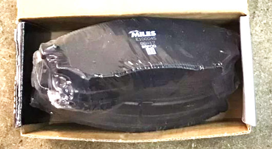 Тормозные колодки Miles (Semi-Metallic). Артикул E100045