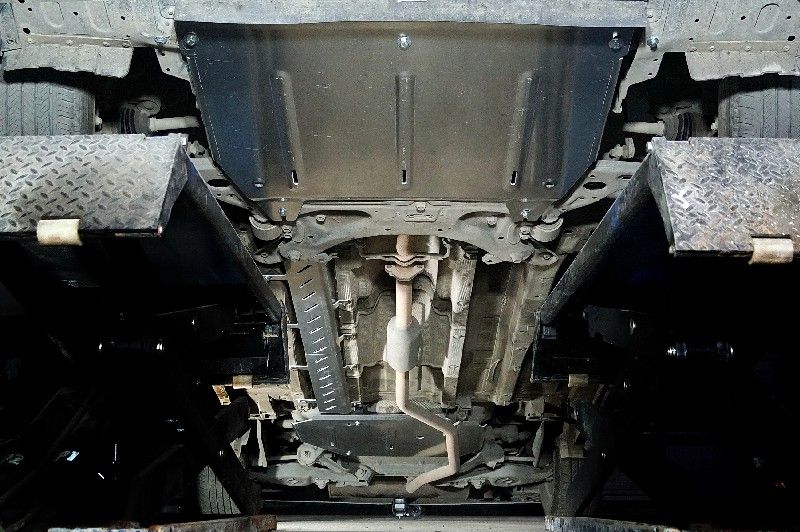 Защита алюминиевая ТСС (4 мм) для картера, топливопровода, бака и КПП GAC GS5 2020-2026. Артикул ZKTCC00629K