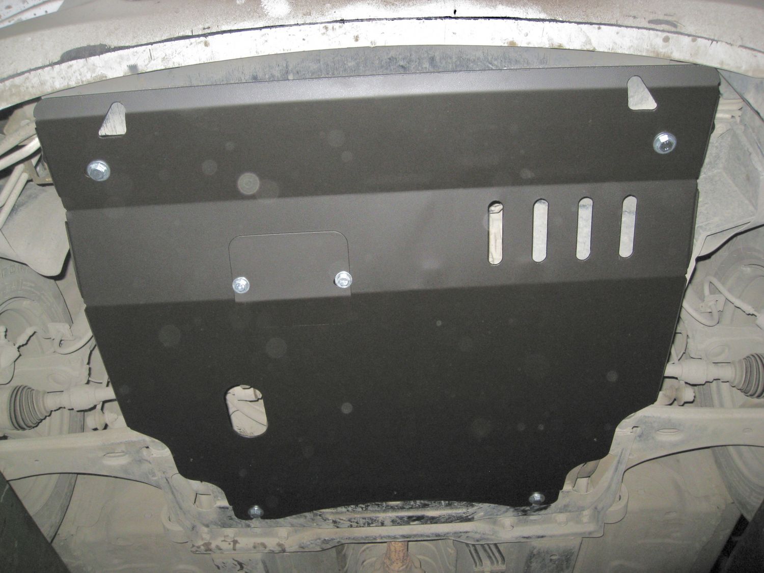 Защита Alfeco для картера и КПП Mazda Verisa 2WD 2004-2015. Артикул ALF.13.17