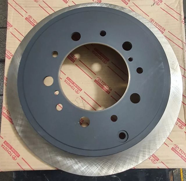 Тормозной диск Toyota. Артикул 4243160290