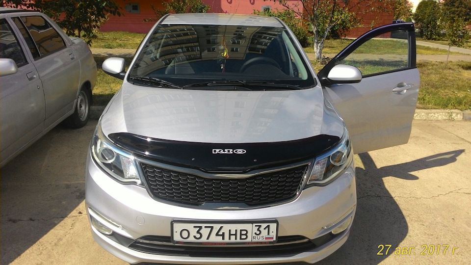 Дефлектор VT52 для капота Kia Rio III 2011-2017. Артикул KA24VT