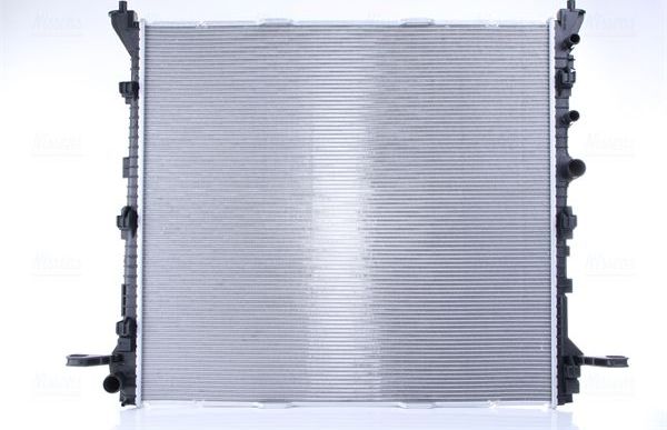 Радиатор охлаждения двигателя Nissens для MAN TGE 2016-2026. Артикул 606981