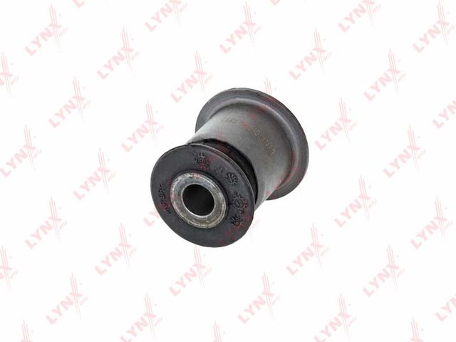 Сайлентблок переднего рычага подвески LYNXauto передний правый/левый нижний для Volkswagen Multivan T5 2003-2015. Артикул C8071