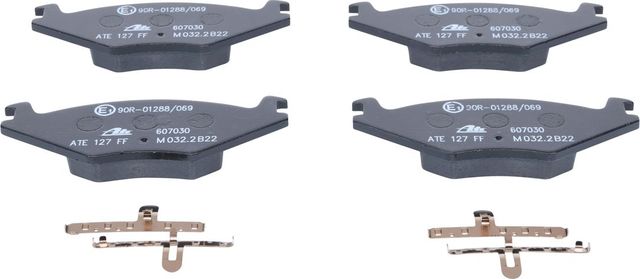 Тормозные колодки ATE передние для Volkswagen Jetta II 1984-1991. Артикул 13.0460-7030.2