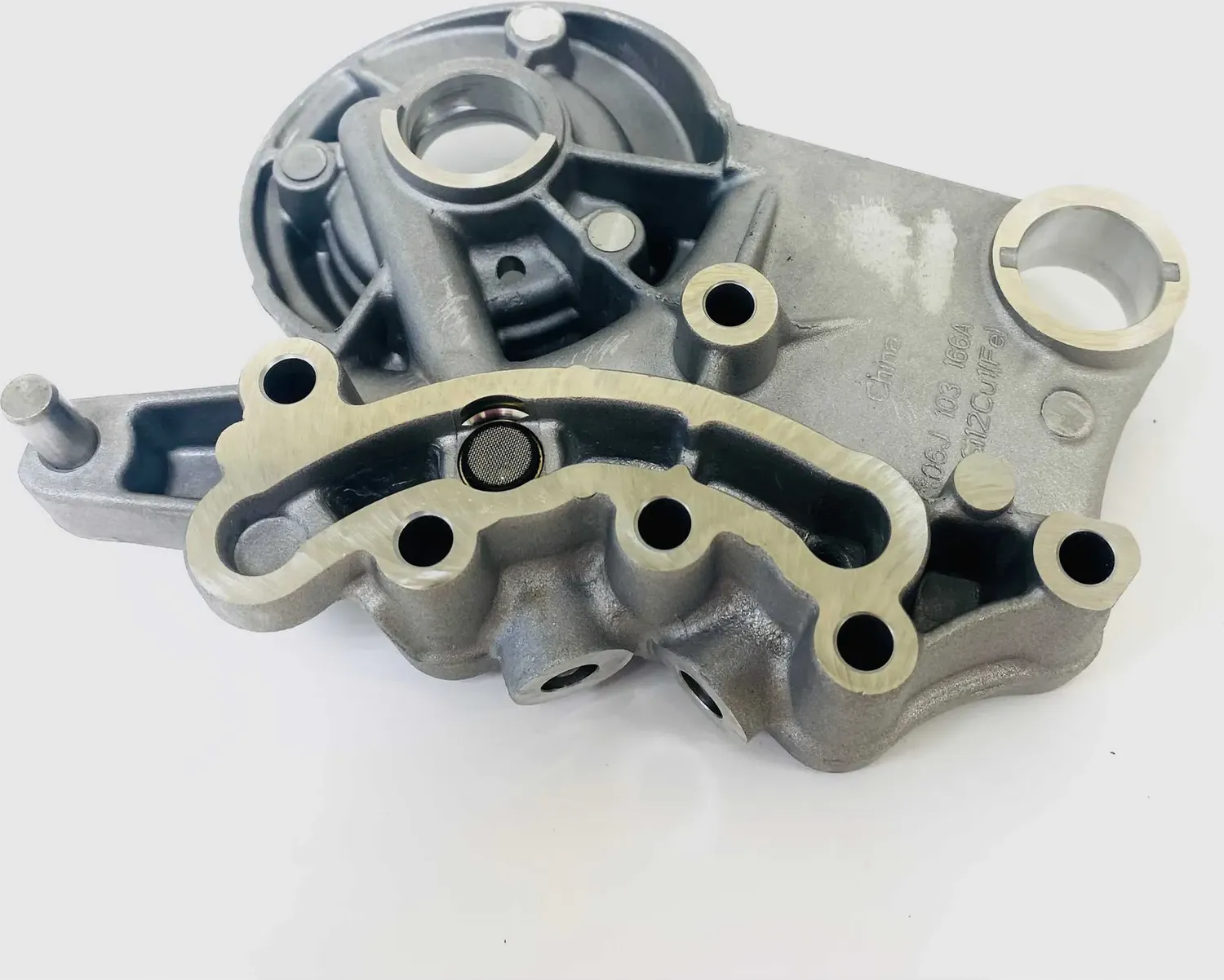 Крышка двигателя передняя (Ukorauto). Артикул U0403556