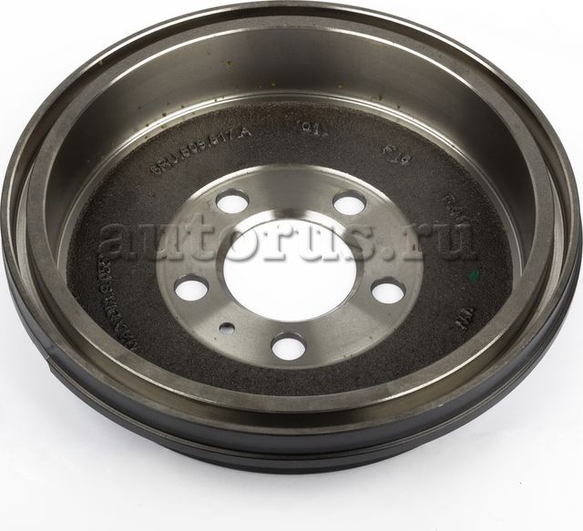 Тормозной барабан VAG. Артикул 6RU609617A
