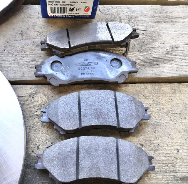 Тормозные колодки Sangsin Hi-Q передние для Suzuki Vitara II 2015-2026. Артикул SP4212