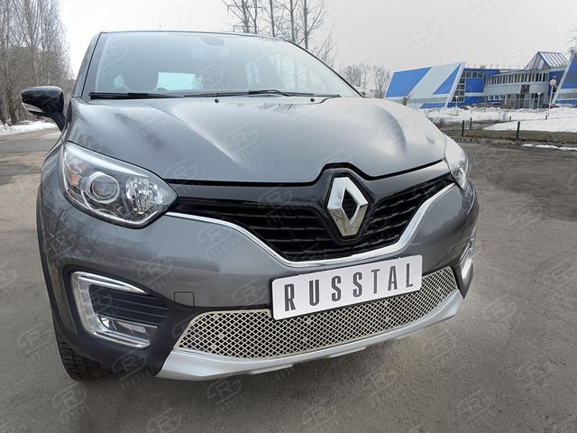 Накладка на решётку радиатора НИЖНЯЯ (лист нерж.) RusStal для Renault Kaptur 2016-2026. Артикул RRRKP16-01