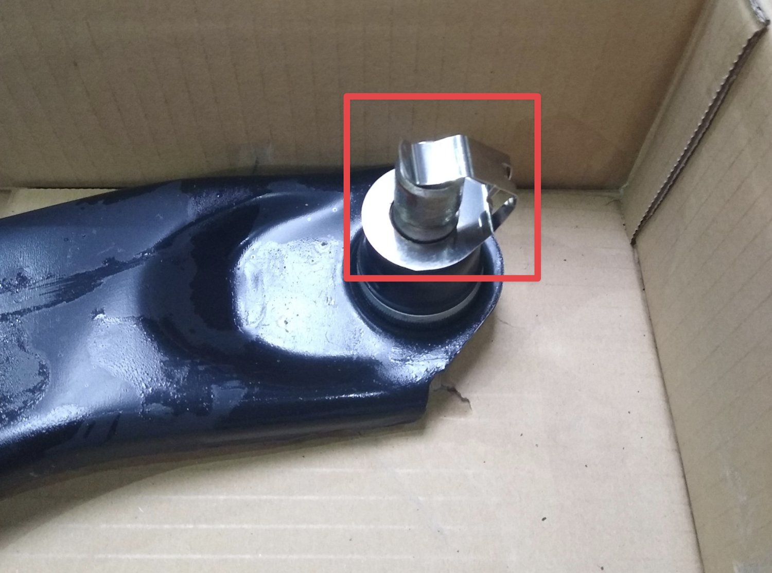 Фиксатор Mazda. Артикул KB7W34552