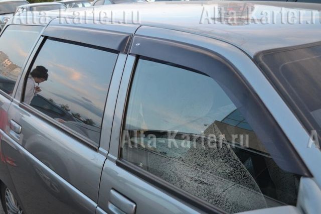 Дефлекторы Cobra Tuning для окон ВАЗ 2111 Нива 1976-2006. Артикул B0008