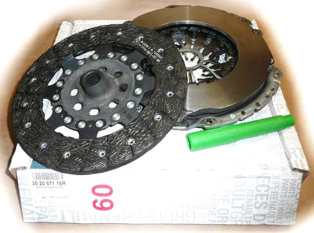 Сцепление (комплект) Renault. Артикул 302057116R