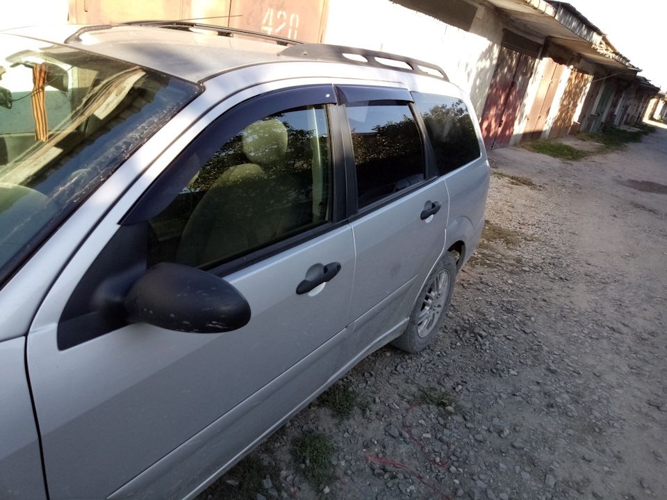 Дефлекторы Cobra Tuning для окон Ford Focus I универсал 1998-2004. Артикул F32098